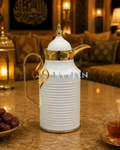 _(5) Luxury 4pc White and Gold Thermal Flask Set (1L, 0.8L, 0.6L, 0.4L)